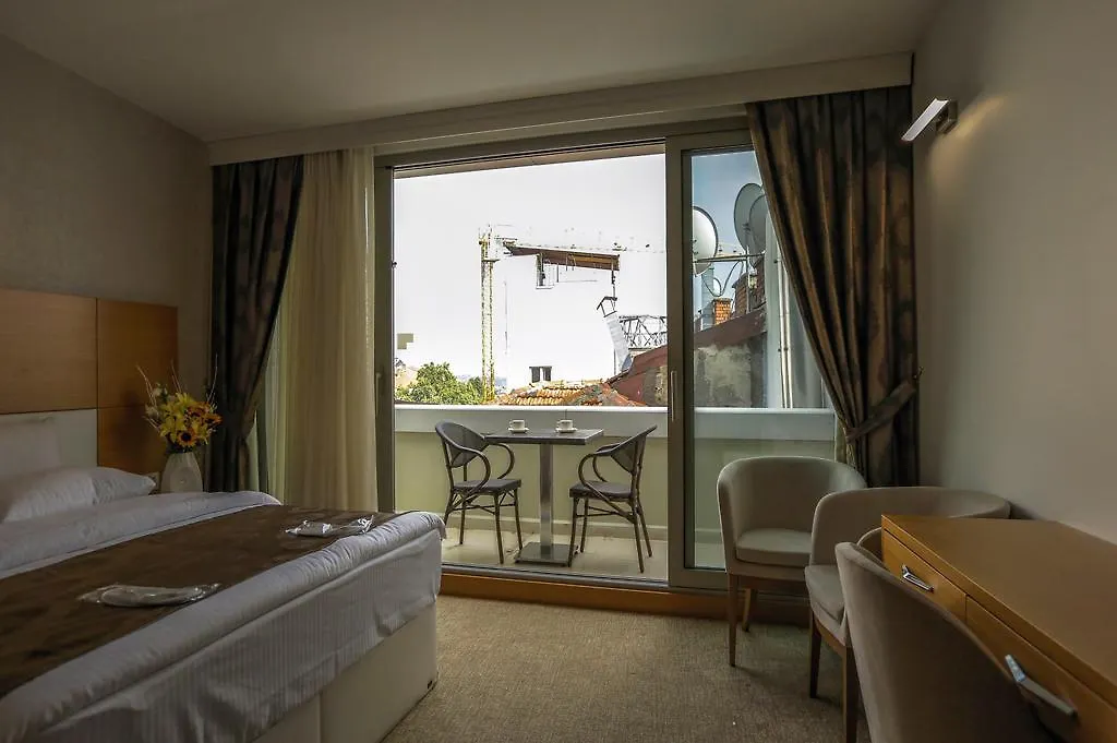 Miel Suites イスタンブール アパートホテル